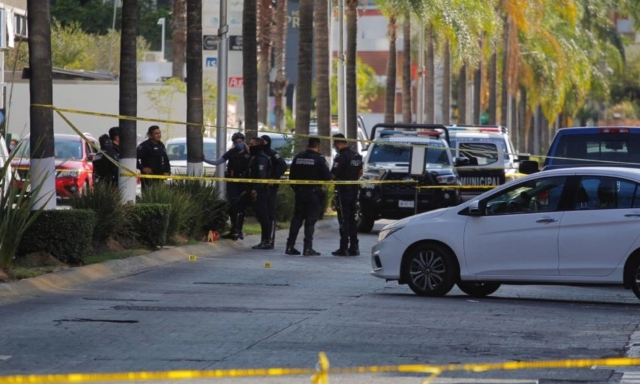 Asesinan a tres personas en calles de Jalisco